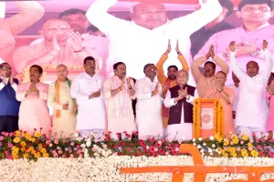 सीएम योगी ने अंबेडकरनगर को दी 12 अरब की परियोजनाओं की सौगात, कहा- परिवारवाद की राजनीति करने वाले देश की बात नहीं कर सकते 