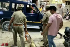 अयोध्या : देवकाली मंदिर में जीवित बकरा चढ़ाकर लापता हुआ अज्ञात, सीसीटीवी फुटेज खंगाल रही पुलिस   