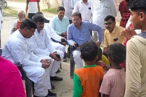 अयोध्या : हत्या के मामले में सपा ने उठाई कार्रवाई और मुआवजे की मांग 