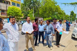 लखनऊ : दो लाख वर्ग मीटर नजूल की भूमि का सर्वे कर चिह्नित किया कब्जा