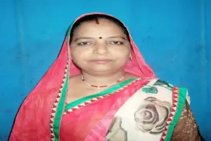 बस्ती : आशा कार्यकर्ता अंगूरा देवी पिछले साल पांच पुरुष नसबंदी करवा कर बनीं मिसाल