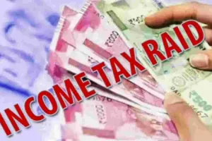 लखनऊ में अमरावती बिल्डर्स के ठिकानों पर आईटी की Raid 