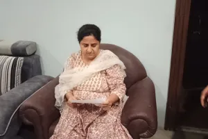 बहराइच : सत्संग में जा रही महिला से दिन दहाड़े लूट, पुलिस बताकर वारदात को दिया अंजाम