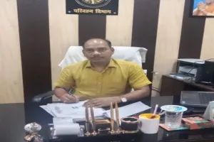 बस्ती : आरटीओ दफ्तर में अब सभी कार्यों के लिए आधार कार्ड व उस पर दर्ज मोबाइल नंबर सक्रिय होना जरूरी..