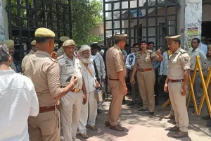 रायबरेली : लखनऊ कोर्ट की घटना के बाद दीवानी में सख्ती, बिना तलाशी के नहीं घुस सके अधिवक्ता