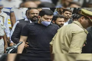 प्रयागराज: उमेश पाल की हत्या से पहले नैनी जेल में अतीक के बेटे अली से मिले थे शूटर, सीसीटीवी से हुआ खुलासा