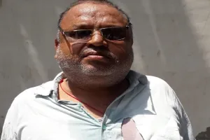  संभल: बकायेदार पिता-पुत्र ने संग्रह अमीन को पीटा, कपड़े फाड़े