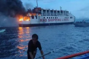 Philippines Ship Fire : फिलीपींस में नौका में लगी आग, सभी 120 लोगों को सुरक्षित बचाया गया 