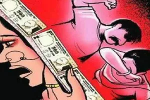 रामपुर : दहेज की मांग पूरी न होने पर महिला को मारपीट कर घर से निकाला, पति समेत सात पर रिपोर्ट