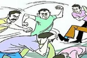 मुरादाबाद : लगुन में आए शराबी युवकों ने घर में घुसकर की मारपीट-पथराव, आरोपियों के खिलाफ रिपोर्ट दर्ज