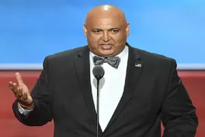 'भारत हर मोर्चे पर जीत रहा है, दुनिया को उससे सीखना चाहिए',  पाकिस्तानी अमेरिकी कारोबारी का बड़ा बयान 