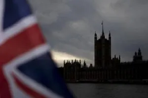 ब्रिटेन में बेरोजगारी की दर अप्रत्याशित रूप से घटी, ज्यादातर अर्थशास्त्री अनुमान जताया 