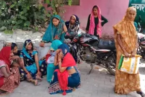 Kanpur Dehat News : पेड़ से फंदा लगाकर दी जान, दुर्घटना में दिव्यांग होने से परेशान रहता था मृतक