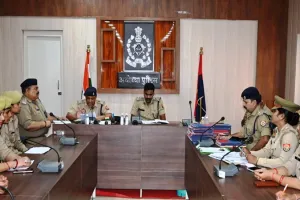 अयोध्या: अभियान के पूर्व महिला कर्मियों को दिए गए टिप्स, एसएसपी ने की विस्तार से चर्चा