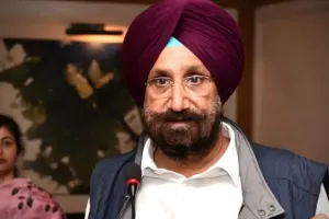 जयपुर में कांग्रेस प्रभारी रंधावा से मिले कई मंत्री व विधायक