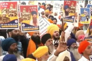 अमृतसर के स्वर्ण मंदिर में लहराए गए भिंडरावाले के पोस्टर, खालिस्तान के समर्थन में लगे नारे