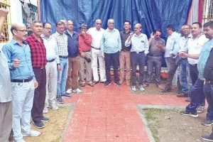 रानीखेतः तीन महीने के ज्यादा समय से धरने पर अड़े, छावनी से मुक्ति पाने की कर रहे मांग.. जाने ऐसा क्यों 