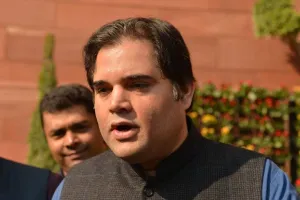 ट्रेन दुर्घटना के पीड़ितों के परिवारों की मदद के लिए एक महीने का वेतन दान करें सांसद: वरुण गांधी