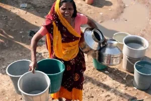 हल्द्वानी: राजपुरा के लोग पानी के लिए तरसे, ईई का घेराव किया