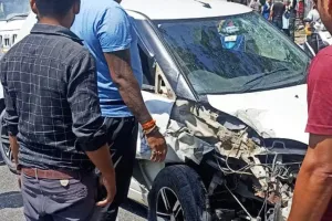 रामनगर: स्विफ्ट व पिकअप की भिड़ंत में तीन लोग घायल 