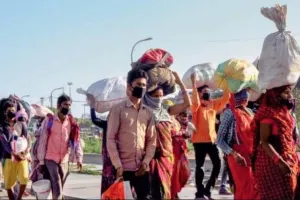 कश्मीर में बेरोजगारी बढ़ने से प्रवासी श्रमिकों की बढ़ी परेशानी 