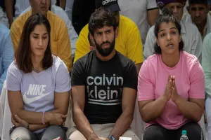 Asian Games : फिटनेस बनी समस्या, एशियाई खेलों के लिए अगस्त में ट्रायल चाहते हैं पहलवान...खेल मंत्रालय को लिखा पत्र