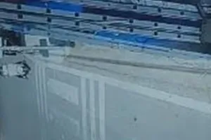 रामपुर: ईदगाह गली से स्कूटी चुराने का वीडियो वायरल, मचा हड़कंप 