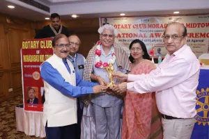 मुरादाबाद : सामाजिक क्षेत्र में बेहतर कार्य करने वालों को रोटरी क्लब ने किया सम्मानित 