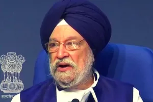 ट्रेन हादसे के बाद राहुल गांधी को ‘गैर-जिम्मेदाराना’ विमर्श में शामिल होते देखना निराशाजनक: हरदीप सिंह पुरी 