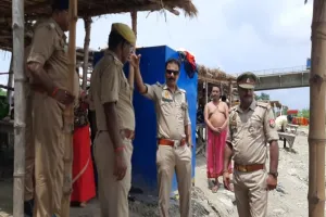 रायबरेली: कल से शुरु हो रहा सावन मास, सज गए शिवालय, एसपी ने गंगा घाटों का किया निरीक्षण