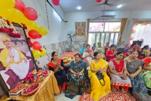 बरेली: भजनों के माध्यम से किया गुरु का गुणगान