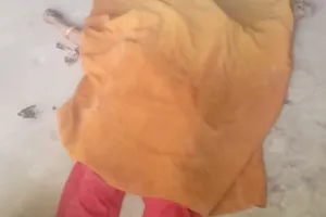 पीलीभीत: चूल्हे पर बन रहा था खाना, संदिग्ध परिस्थितियों मृत मिली युवती 