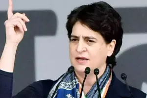 प्रियंका गांधी ने कथित भर्ती घोटाले को लेकर किया ट्वीट, कहा- सरकार जांच कराने से क्यों कतरा रही है?
