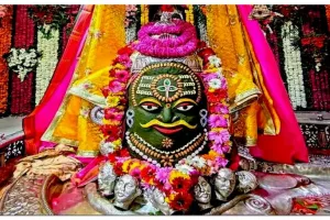 पुरुषोत्तम मास के पहले शनिवार बारिश के बावजूद महाकाल के दरबार पहुंचे लगभग 60 हजार लोग 