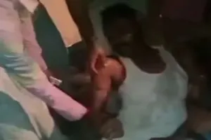 अयोध्या: वैवाहिक कार्यक्रम में नाचते-नाचते धड़ाम से गिरा शख्स, मौत..., देखें Video