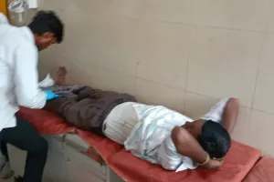 बहराइच : मोहर्रम कार्यक्रम के दौरान नाले का छज्जा ढहा, चार घायल