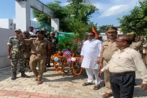 बहराइच : पौधों की बरात निकालकर मनाया गया वन महोत्सव