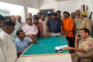 प्रतापगढ़ : प्रधानाध्यापक का बच्चों को डांटना पड़ा भारी, अभिभावकों ने विद्यालय में घुसकर पीटा