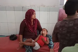 बहराइच : तीन वर्षीय मासूम को कुत्ते ने नोचा, लखनऊ रेफर