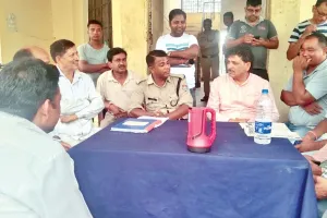 Khatima News: गोवंशीय पशु के अवशेष मिलने से व्यापारियों में रोष, अज्ञात के खिलाफ रिपोर्ट दर्ज