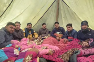 अमरनाथ यात्रा के दौरान फंसे बरेली के यात्री, टेंट में घुसा पानी