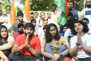 महिला पहलवानों का आरोप,  कहा- जांच समिति बृजभूषण के प्रति पक्षपाती थी 