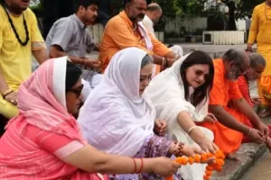 हरिद्वार: बलोचिस्तान की निर्वासित प्रधानमंत्री पहुंची मां गंगा की शरण