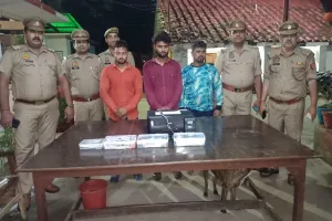 बरेली: एसओजी और पुलिस ने नकटी नोट छापने वाला गिरोह पकड़ा, नोटों के साथ प्रिंटर और मोबाइल बरामद