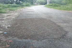 अयोध्या: साहब देखिए क्या हाल है पीएम सड़क का, उच्च स्तरीय जांच करवा दोषियों के खिलाफ हो कार्रवाई