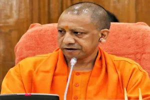 यूपी सरकार लाएगी ‘खेत सुरक्षा योजना’, किसानों को मिलेगी छुट्टा जानवरों से निजात