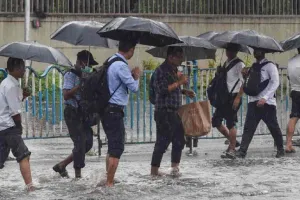 रुद्रपुर: तराई में दो दिन की बारिश के बाद फिर बढ़ी उमस, लोग परेशान