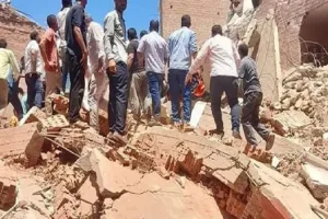 काहिरा में पांच मंजिला रिहायशी इमारत ढही, मलबे में दबने से नौ की मौत 