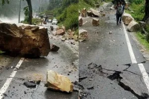 नैनीताल: पहाड़ों से गिरने लगे बोल्डर, लोगों में भय का माहौल