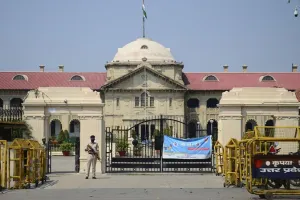 ब्रॉडबैंड इंटरनेट सेवा प्रदाता कंपनी डेन के वितरक की गिरफ्तारी पर हाईकोर्ट ने लगाई रोक